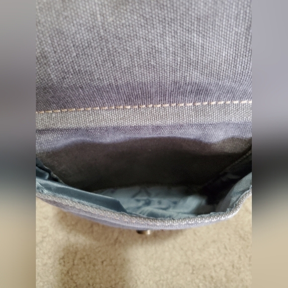 Michigan Gray Multi Zipper Fanny Pack/Crossbody Bag - Picture 5 of 16